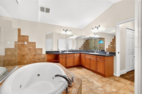 House in Williston, Florida 6 bedrooms, 443.98 sq.m. № 2235737 - photo 27