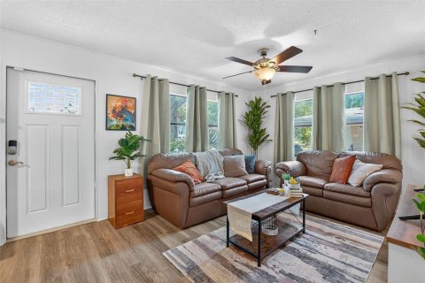 Villa ou maison à vendre à Tampa, Floride: 3 chambres, 90.58 m2 № 1844537 - photo 7