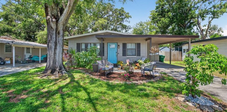 Villa ou maison à Tampa, Floride 3 chambres, 90.58 m2 № 1844537