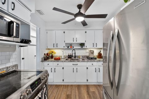 Villa ou maison à vendre à Tampa, Floride: 3 chambres, 90.58 m2 № 1844537 - photo 10