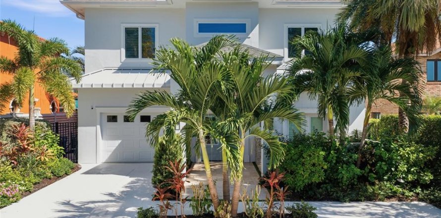 Casa en Bradenton, Florida 5 dormitorios, 560.76 m2 № 2430624