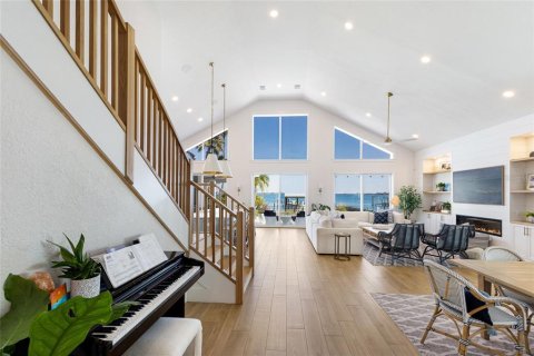 Casa en venta en Bradenton, Florida, 5 dormitorios, 560.76 m2 № 2430624 - foto 13