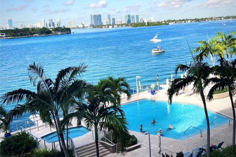 Copropriété à louer à Miami Beach, Floride: 1 chambre, 78.97 m2 № 1987462 - photo 9