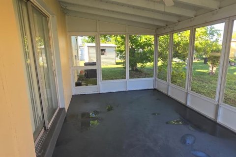 Villa ou maison à louer à Port Charlotte, Floride: 2 chambres, 79.06 m2 № 2409913 - photo 10
