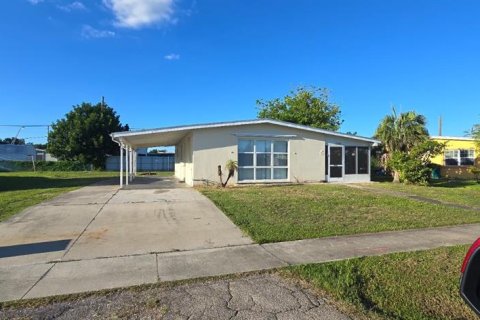 Villa ou maison à louer à Port Charlotte, Floride: 2 chambres, 79.06 m2 № 2409913 - photo 12