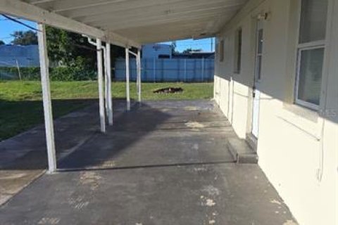 Villa ou maison à louer à Port Charlotte, Floride: 2 chambres, 79.06 m2 № 2409913 - photo 8