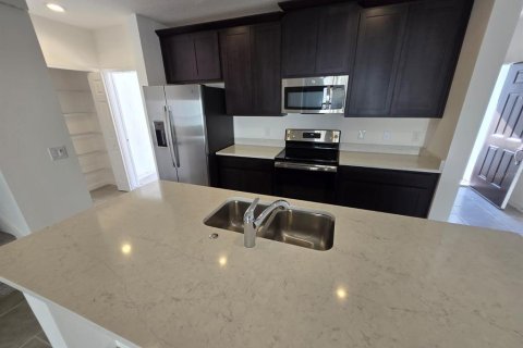 Touwnhouse à louer à Kissimmee, Floride: 4 chambres, 174.28 m2 № 1798056 - photo 10