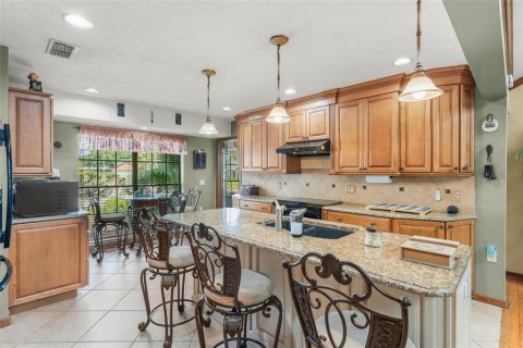 House in Longwood, Florida 4 bedrooms, 183.11 sq.m. № 2378362 - photo 11