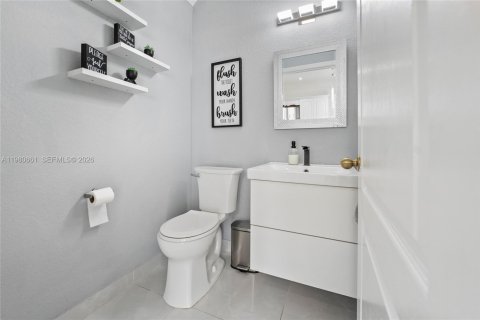Touwnhouse à vendre à Cutler Bay, Floride: 3 chambres, 120.31 m2 № 2169924 - photo 13