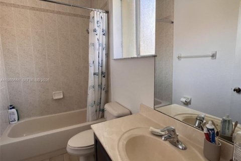 Touwnhouse à vendre à Cutler Bay, Floride: 3 chambres, 120.31 m2 № 2169924 - photo 20