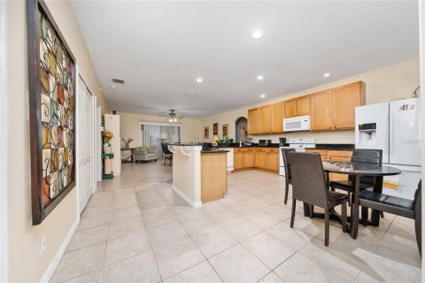 House in Kissimmee, Florida 4 bedrooms, 192.68 sq.m. № 1858320 - photo 16