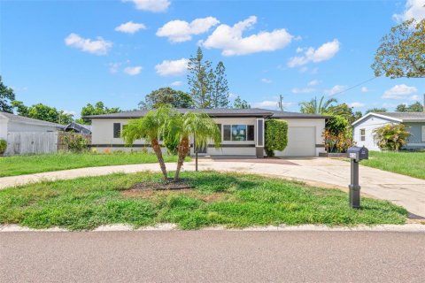 Купить виллу или дом в Кеннет-Сити, Флорида 6 комнат, 117.06м2, № 2258768 - фото 14