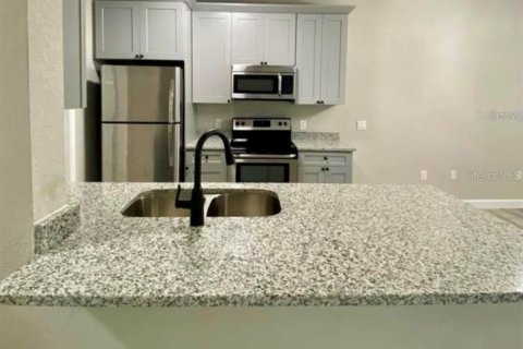 Condominio en venta en Haines City, Florida, 2 dormitorios, 107.02 m2 № 1554432 - foto 3