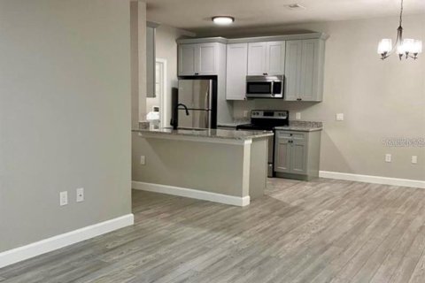 Condominio en venta en Haines City, Florida, 2 dormitorios, 107.02 m2 № 1554432 - foto 4