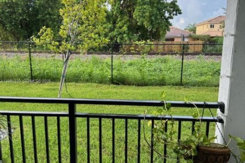 Купить кондоминиум в Майами, Флорида 3 спальни, 128.58м2, № 2047094 - фото 17