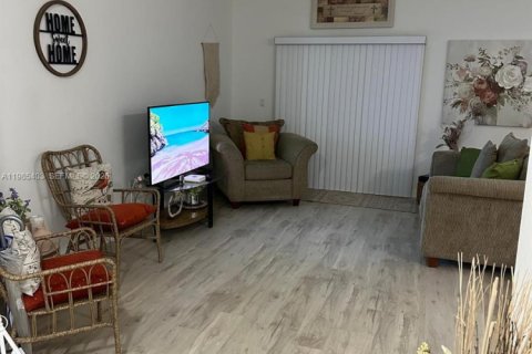 Купить кондоминиум в Майами, Флорида 3 спальни, 128.58м2, № 2047094 - фото 4