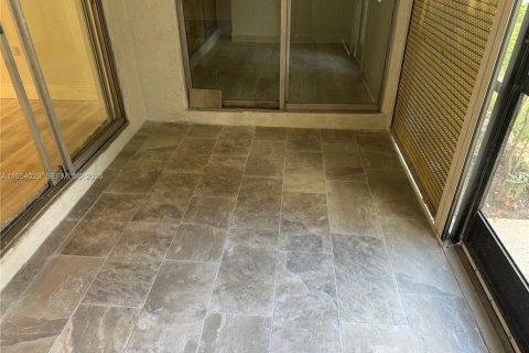 Copropriété à vendre à Lauderhill, Floride: 2 chambres, 117.06 m2 № 2008280 - photo 18