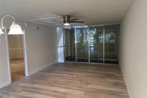 Copropriété à vendre à Lauderhill, Floride: 2 chambres, 117.06 m2 № 2008280 - photo 10