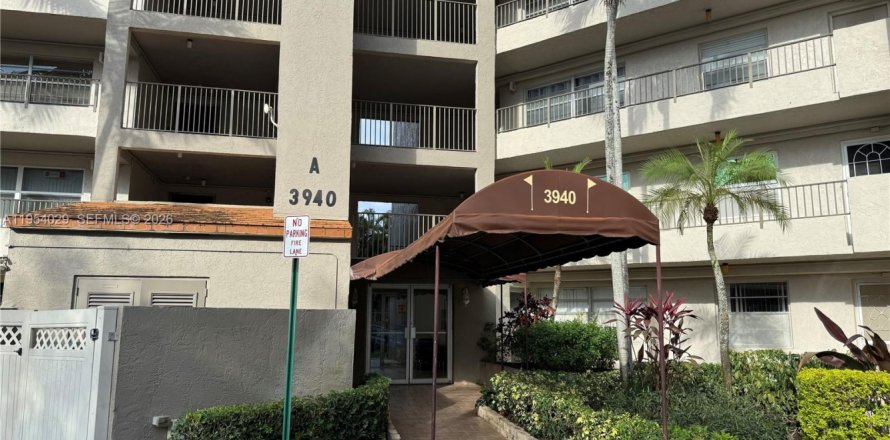 Condo à Lauderhill, Floride, 2 chambres  № 2008280