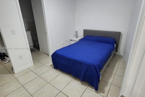 Casa en alquiler en Miami, Florida, 2 dormitorios № 2026979 - foto 7