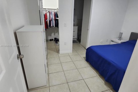 Casa en alquiler en Miami, Florida, 2 dormitorios № 2026979 - foto 8