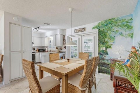 Villa ou maison à louer à Spring Hill, Floride: 3 chambres, 113.34 m2 № 2425638 - photo 7