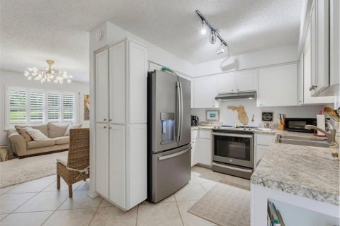 Villa ou maison à louer à Spring Hill, Floride: 3 chambres, 113.34 m2 № 2425638 - photo 8