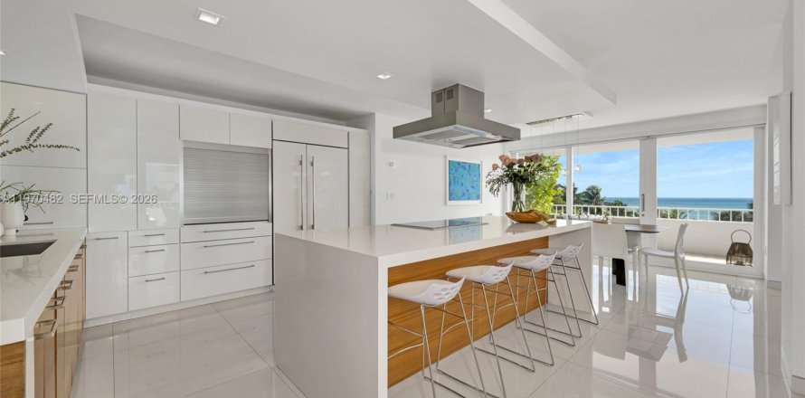 Condo à Key Biscayne, Floride, 4 chambres  № 2033736