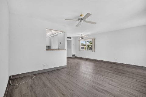 Condo in Delray Beach, Florida, 1 bedroom  № 2240363 - photo 2