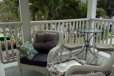 Appartement à louer à Tampa, Floride: 2 chambres, 87.7 m2 № 1909982 - photo 2