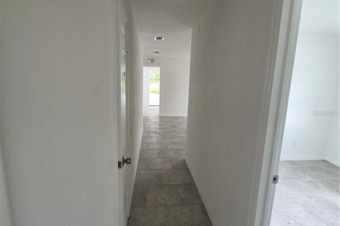 Villa ou maison à louer à Dunnellon, Floride: 3 chambres, 100.15 m2 № 2419311 - photo 15