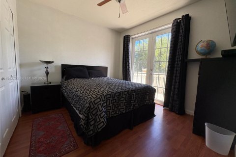 Villa ou maison à louer à Miami, Floride: 5 chambres, 279.54 m2 № 2000116 - photo 17