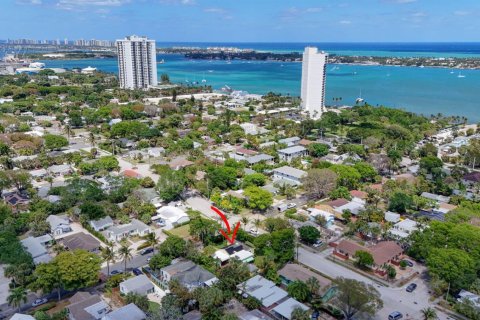 Villa ou maison à vendre à West Palm Beach, Floride: 2 chambres, 123.75 m2 № 2153619 - photo 5