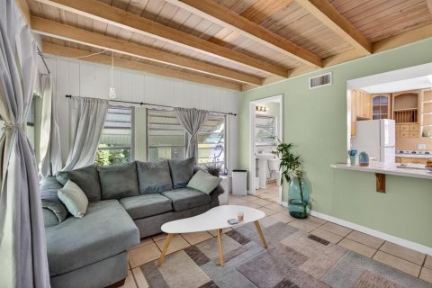 Villa ou maison à vendre à West Palm Beach, Floride: 2 chambres, 123.75 m2 № 2153619 - photo 21