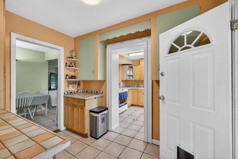Villa ou maison à vendre à West Palm Beach, Floride: 2 chambres, 123.75 m2 № 2153619 - photo 13