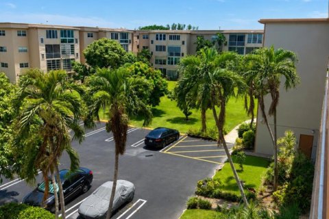 Condo in Boynton Beach, Florida, 2 bedrooms № 2346828 - photo 9