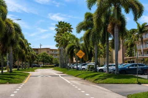 Condo in Boynton Beach, Florida, 2 bedrooms № 2346828 - photo 8