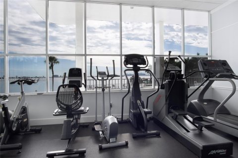 Condo in North Miami, Florida, 2 bedrooms  № 2002511 - photo 21