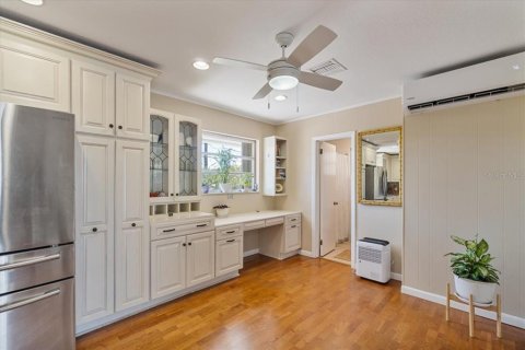 House in Big Pine Key, Florida 3 bedrooms, 124.86 sq.m. № 1590101 - photo 11