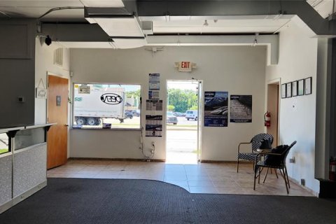 Immobilier commercial à vendre à Lakeland, Floride: 357.49 m2 № 2130055 - photo 3