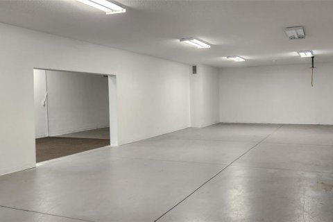 Immobilier commercial à vendre à Lakeland, Floride: 357.49 m2 № 2130055 - photo 5