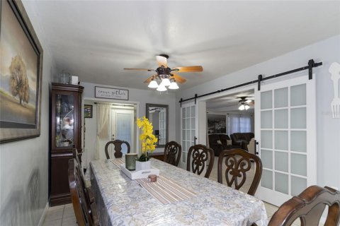 Villa ou maison à vendre à Tampa, Floride: 3 chambres, 153.75 m2 № 2099448 - photo 10
