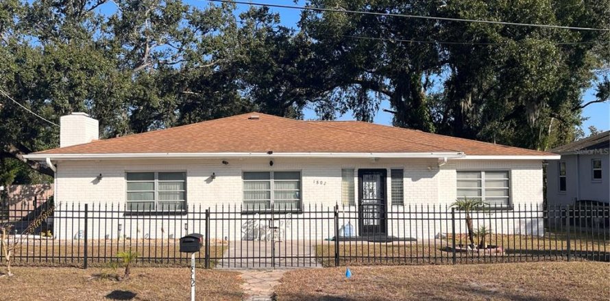 Villa ou maison à Tampa, Floride 3 chambres, 153.75 m2 № 2099448