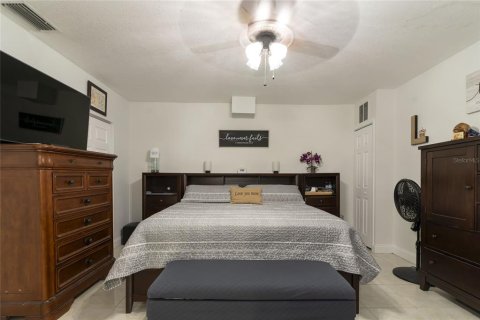 Villa ou maison à vendre à Tampa, Floride: 3 chambres, 153.75 m2 № 2099448 - photo 30