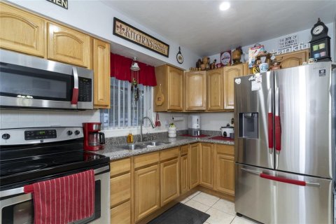 Villa ou maison à vendre à Tampa, Floride: 3 chambres, 153.75 m2 № 2099448 - photo 14