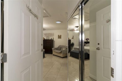 Villa ou maison à vendre à Tampa, Floride: 3 chambres, 153.75 m2 № 2099448 - photo 27