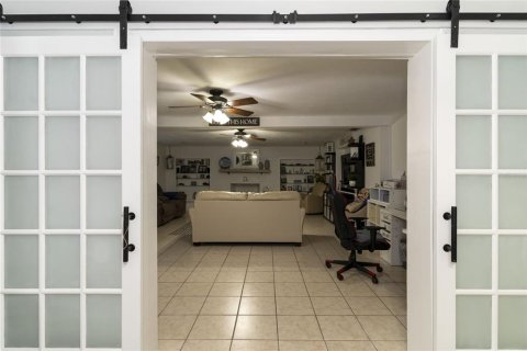 Villa ou maison à vendre à Tampa, Floride: 3 chambres, 153.75 m2 № 2099448 - photo 8