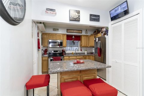 Villa ou maison à vendre à Tampa, Floride: 3 chambres, 153.75 m2 № 2099448 - photo 12