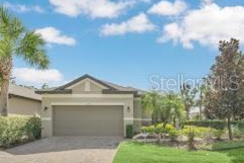 Villa ou maison à vendre à Clermont, Floride: 2 chambres, 160.35 m2 № 1915107 - photo 2