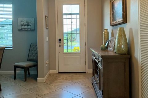 House in LORRAINE LAKES in Bradenton, Florida 4 bedrooms, 236.53 sq.m. № 1849982 - photo 7